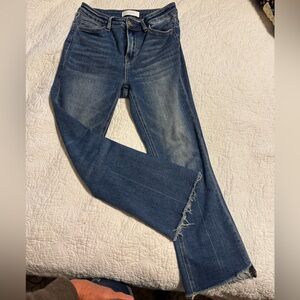 Mid-Rise Women's Straight Leg Jeans in Dark Blue with Raw Hem